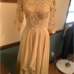 Chic Cream Lace Long Sleeve Dress